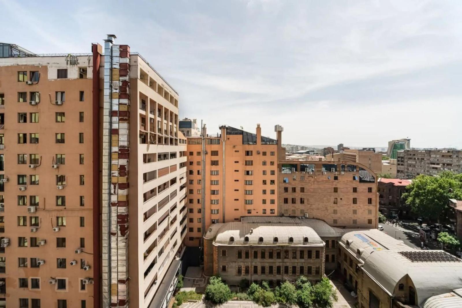 Fantastic Apartments Near Republic Square, Perfect Location, Mystreet Company Erevan Esterno foto