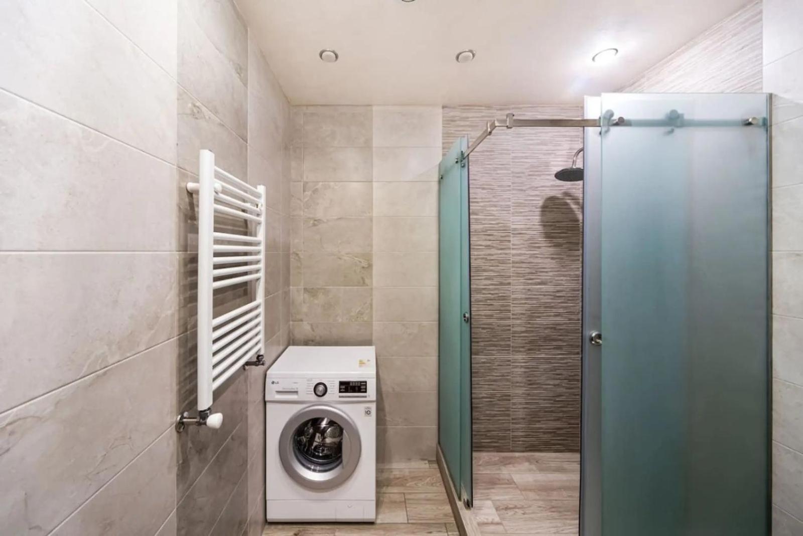 Fantastic Apartments Near Republic Square, Perfect Location, Mystreet Company Erevan Esterno foto