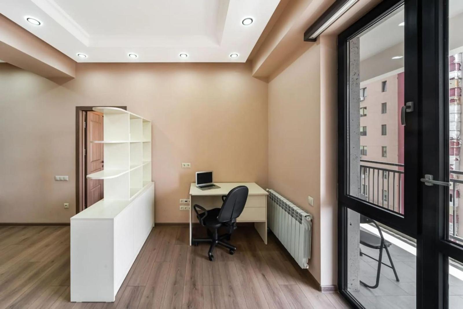Fantastic Apartments Near Republic Square, Perfect Location, Mystreet Company Erevan Esterno foto