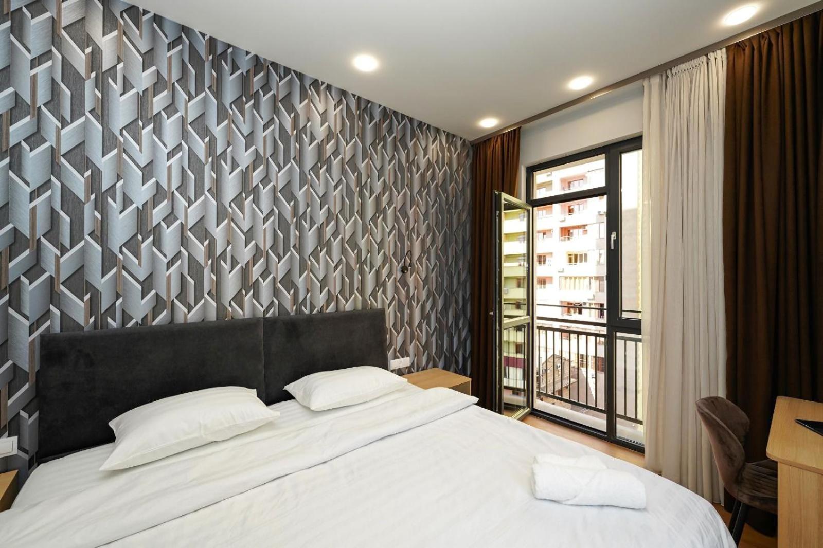 Fantastic Apartments Near Republic Square, Perfect Location, Mystreet Company Erevan Esterno foto